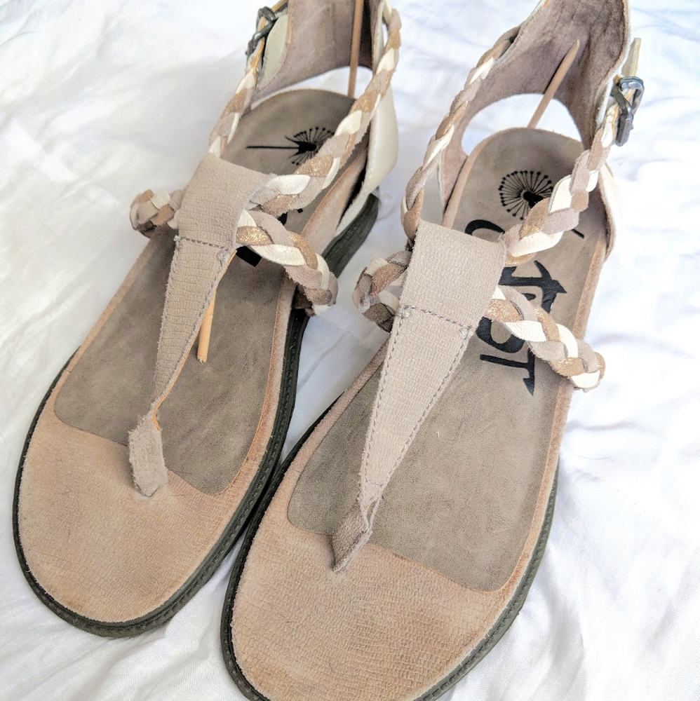 OTBT leather Sandals